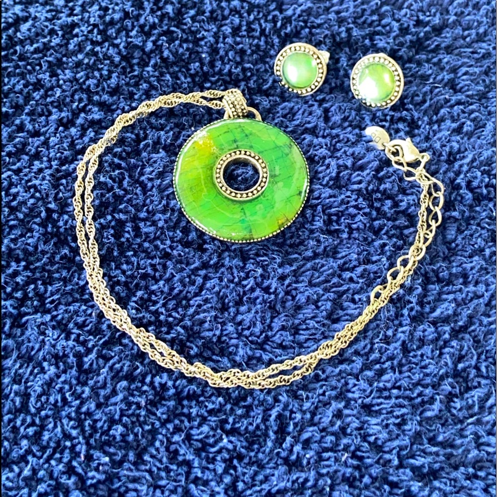 Unique JADE necklace and earring set sterling silver